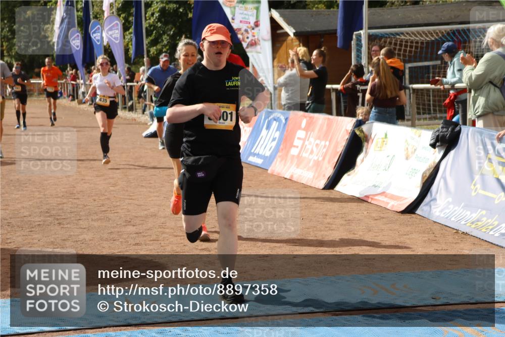 14.09.2025 - Airport Race Strokosch-Dieckow http://msf.ph/oto/8897358 14.09.2025 12:22:01 Ziel 431, 435, 573, 721, 1187, 1201, 1410, 1772, 4192, 4261, 5001, 5410 meine-sportfotos.de