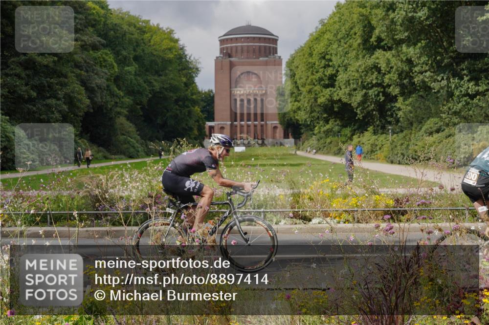 14.09.2025 - Stadtparktriathlon Michael Burmester http://msf.ph/oto/8897414 14.09.2025 12:37:17 Radfahren 1200, 1283, 1322, 1356, 1367, 1381, 1386, 1404, 1407 meine-sportfotos.de