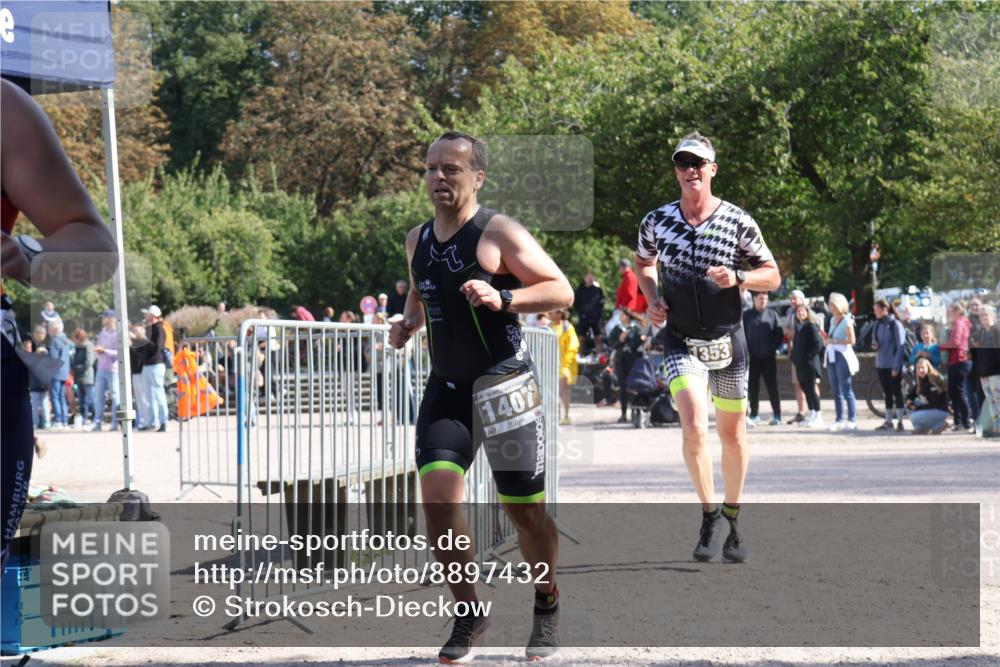 14.09.2025 - Stadtparktriathlon Strokosch-Dieckow http://msf.ph/oto/8897432 14.09.2025 13:35:49 Ziel 1353, 1385, 1390, 1407 meine-sportfotos.de