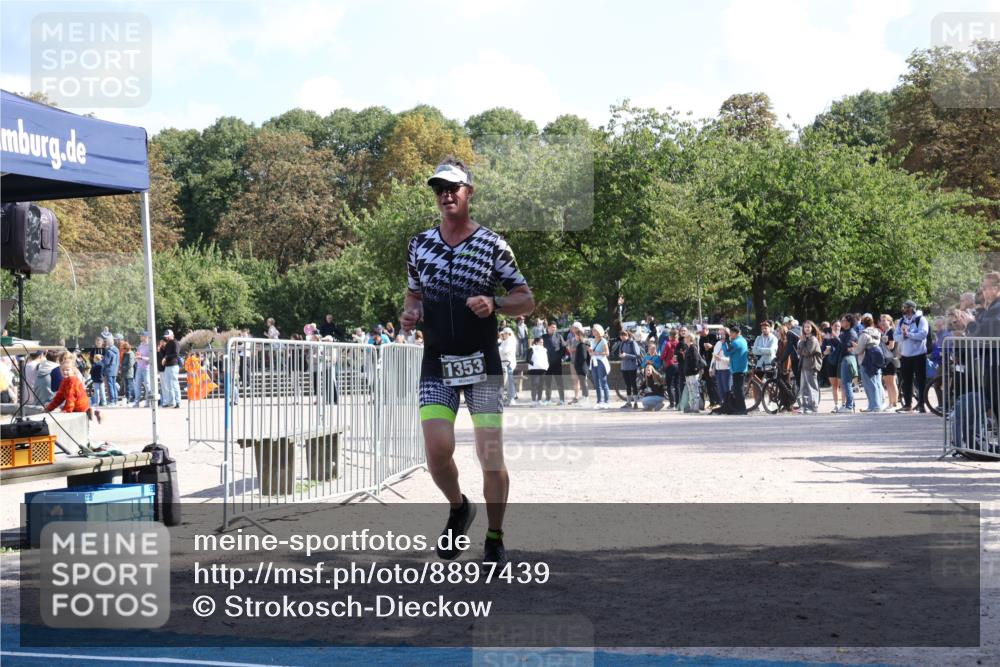 14.09.2025 - Stadtparktriathlon Strokosch-Dieckow http://msf.ph/oto/8897439 14.09.2025 13:35:51 Ziel 1232, 1353, 1385, 1390, 1407 meine-sportfotos.de