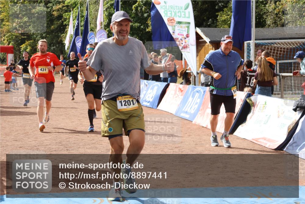 14.09.2025 - Airport Race Strokosch-Dieckow http://msf.ph/oto/8897441 14.09.2025 12:22:05 Ziel 431, 435, 573, 664, 1201, 1412, 1772, 4192, 4261, 5001, 5410 meine-sportfotos.de