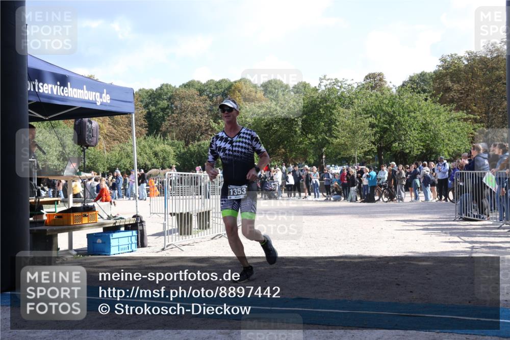 14.09.2025 - Stadtparktriathlon Strokosch-Dieckow http://msf.ph/oto/8897442 14.09.2025 13:35:51 Ziel 1232, 1353, 1385, 1390, 1407 meine-sportfotos.de