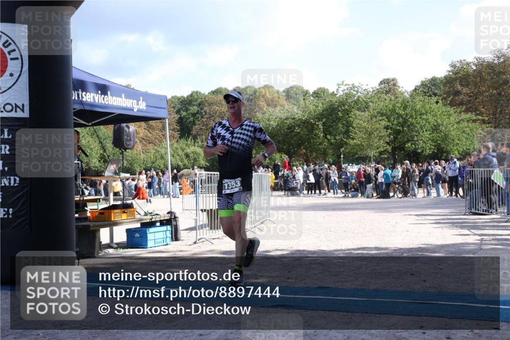 14.09.2025 - Stadtparktriathlon Strokosch-Dieckow http://msf.ph/oto/8897444 14.09.2025 13:35:51 Ziel 1232, 1353, 1385, 1390, 1407 meine-sportfotos.de