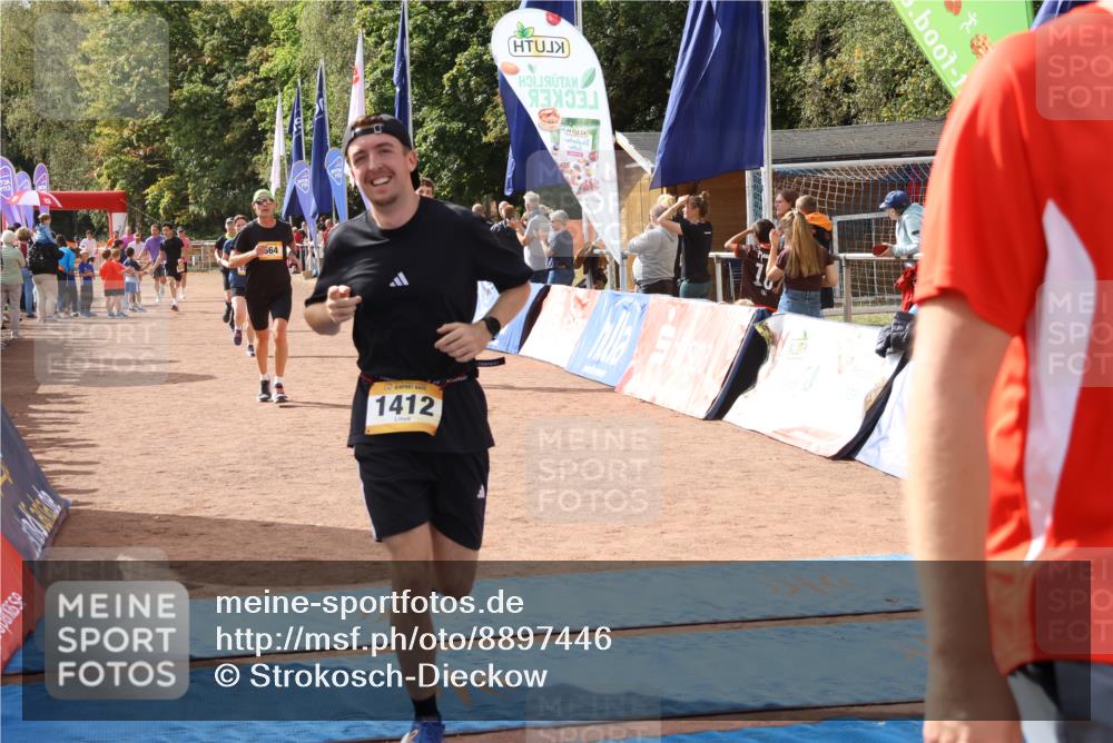 14.09.2025 - Airport Race Strokosch-Dieckow http://msf.ph/oto/8897446 14.09.2025 12:22:11 Ziel 431, 664, 1021, 1412, 1565, 1772, 4124, 4192, 4245, 4261, 5410 meine-sportfotos.de