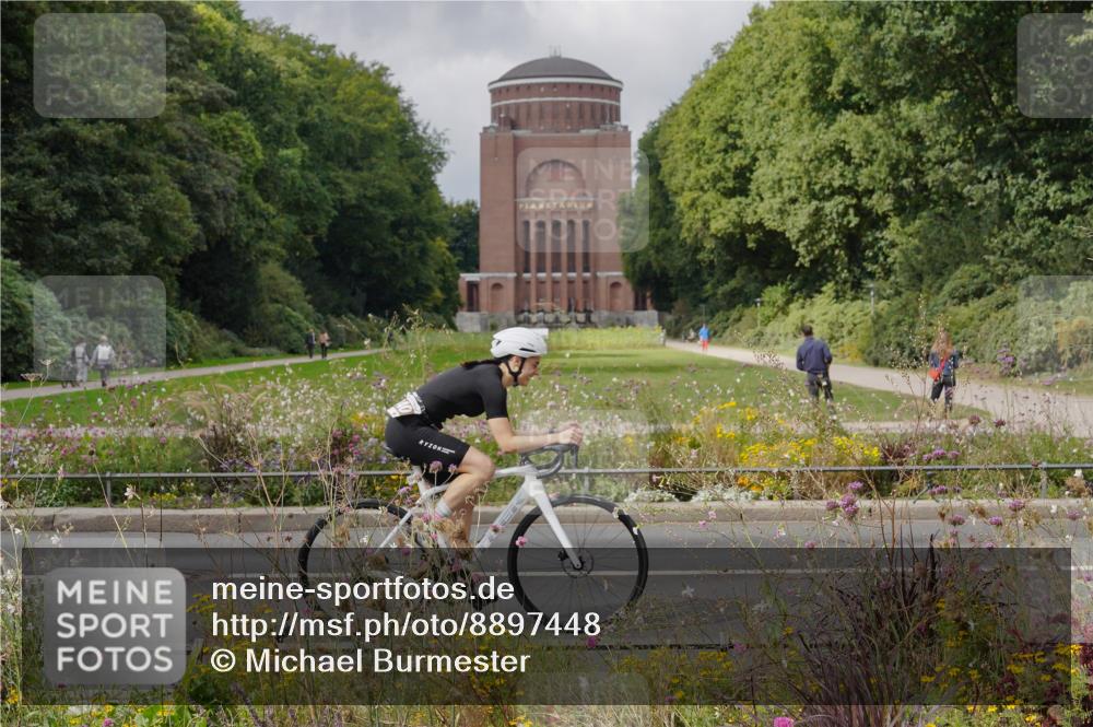 14.09.2025 - Stadtparktriathlon Michael Burmester http://msf.ph/oto/8897448 14.09.2025 12:37:42 Radfahren 1291, 1340, 1420 meine-sportfotos.de