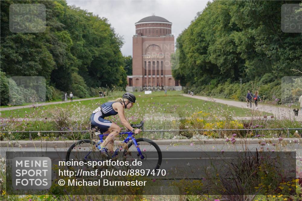 14.09.2025 - Stadtparktriathlon Michael Burmester http://msf.ph/oto/8897470 14.09.2025 12:38:02 Radfahren 1134, 1197, 1231, 1241, 1308, 1392 meine-sportfotos.de