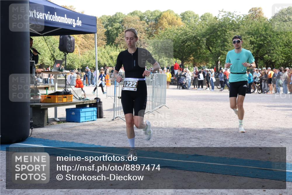 14.09.2025 - Stadtparktriathlon Strokosch-Dieckow http://msf.ph/oto/8897474 14.09.2025 13:36:22 Ziel 1222, 1359 meine-sportfotos.de