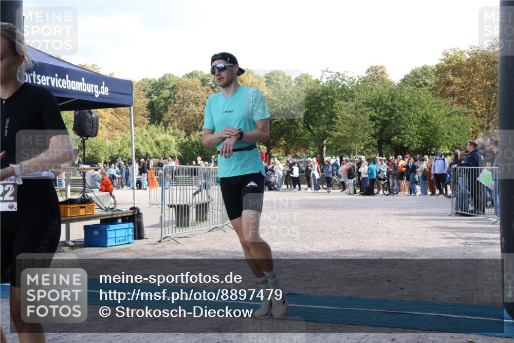 14.09.2025 - Stadtparktriathlon Strokosch-Dieckow http://msf.ph/oto/8897479 14.09.2025 13:36:23 Ziel 1222, 1359 meine-sportfotos.de