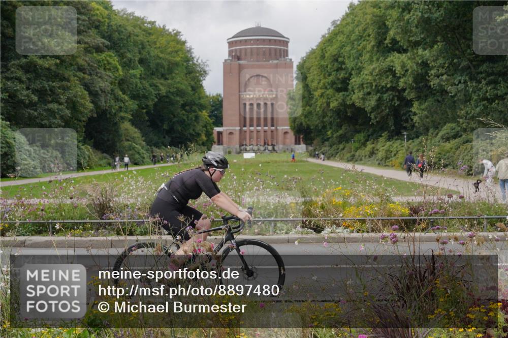 14.09.2025 - Stadtparktriathlon Michael Burmester http://msf.ph/oto/8897480 14.09.2025 12:38:04 Radfahren 1134, 1197, 1231, 1241, 1258, 1308, 1392 meine-sportfotos.de