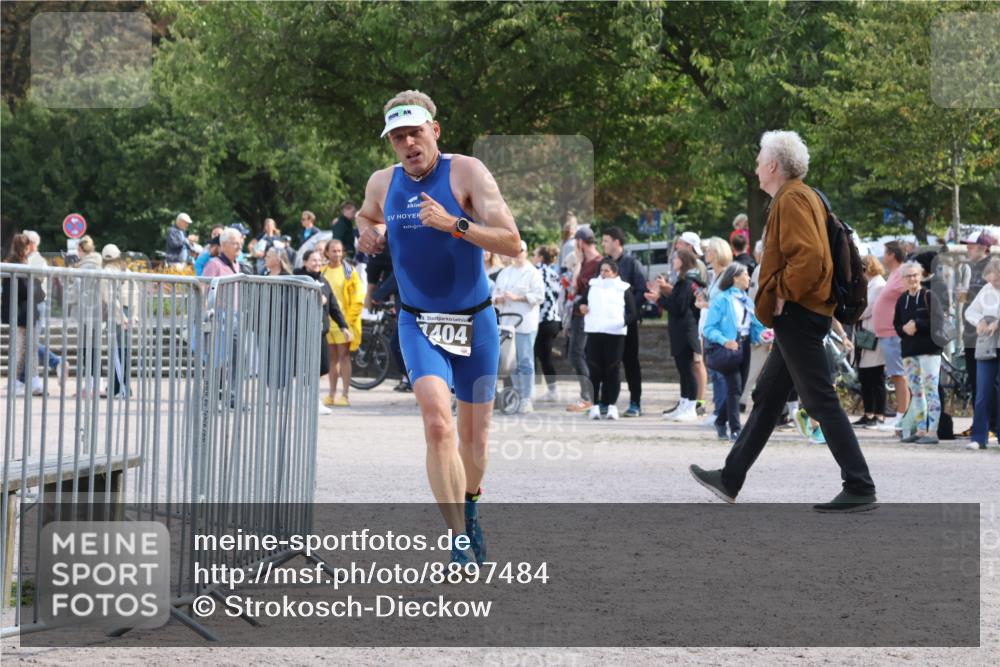 14.09.2025 - Stadtparktriathlon Strokosch-Dieckow http://msf.ph/oto/8897484 14.09.2025 13:36:35 Ziel 1404 meine-sportfotos.de