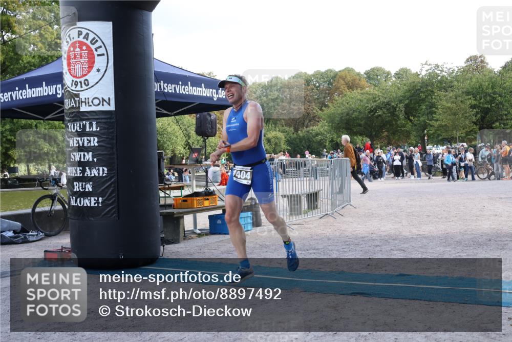 14.09.2025 - Stadtparktriathlon Strokosch-Dieckow http://msf.ph/oto/8897492 14.09.2025 13:36:37 Ziel 1404 meine-sportfotos.de