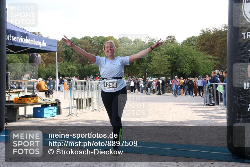 14.09.2025 - Stadtparktriathlon Strokosch-Dieckow http://msf.ph/oto/8897509 14.09.2025 13:36:46 Ziel 1254 meine-sportfotos.de
