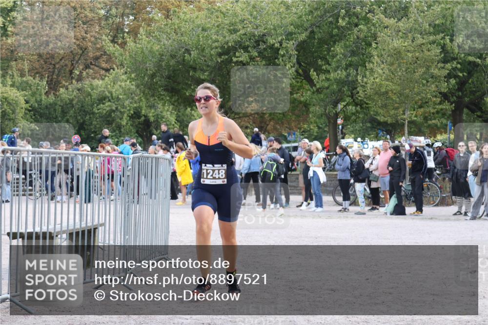 14.09.2025 - Stadtparktriathlon Strokosch-Dieckow http://msf.ph/oto/8897521 14.09.2025 13:37:17 Ziel 1248, 1344 meine-sportfotos.de
