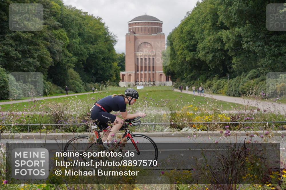 14.09.2025 - Stadtparktriathlon Michael Burmester http://msf.ph/oto/8897570 14.09.2025 12:39:07 Radfahren 1145, 1248, 1281, 1294, 1344, 1347, 1413, 1414 meine-sportfotos.de