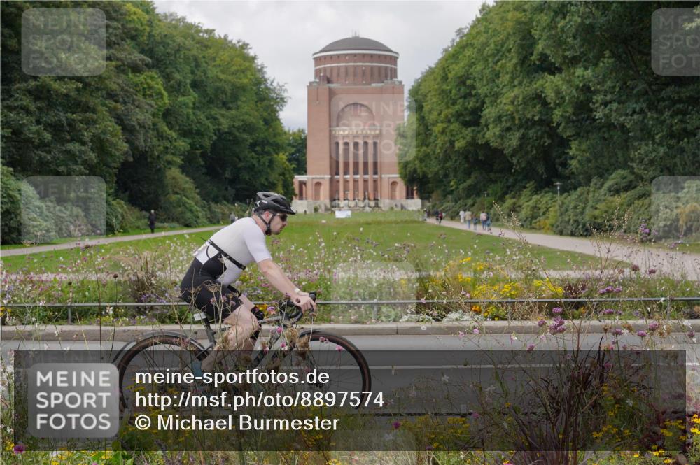 14.09.2025 - Stadtparktriathlon Michael Burmester http://msf.ph/oto/8897574 14.09.2025 12:39:11 Radfahren 1145, 1263, 1294, 1347, 1413, 1414 meine-sportfotos.de