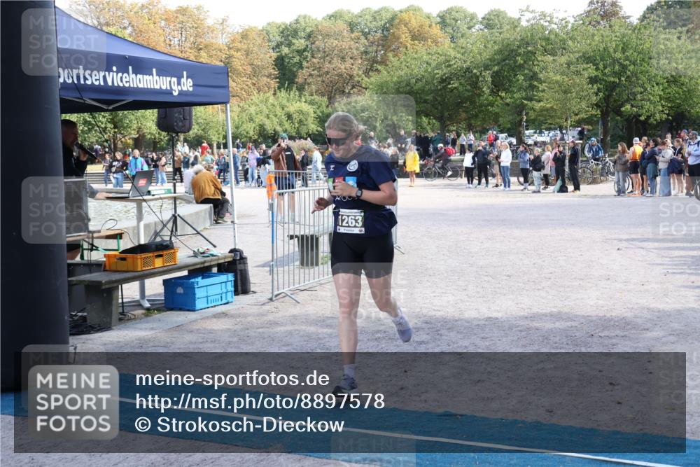 14.09.2025 - Stadtparktriathlon Strokosch-Dieckow http://msf.ph/oto/8897578 14.09.2025 13:38:11 Ziel 1263 meine-sportfotos.de