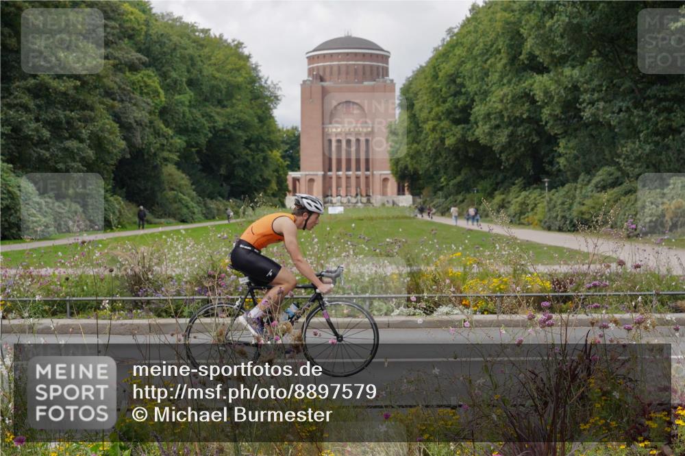 14.09.2025 - Stadtparktriathlon Michael Burmester http://msf.ph/oto/8897579 14.09.2025 12:39:13 Radfahren 1145, 1263, 1294, 1347, 1413, 1414 meine-sportfotos.de