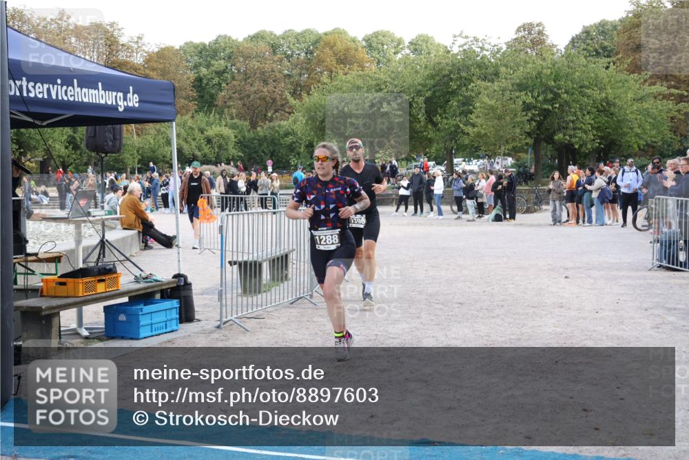 14.09.2025 - Stadtparktriathlon Strokosch-Dieckow http://msf.ph/oto/8897603 14.09.2025 13:38:33 Ziel 1251, 1288, 1293, 1396 meine-sportfotos.de
