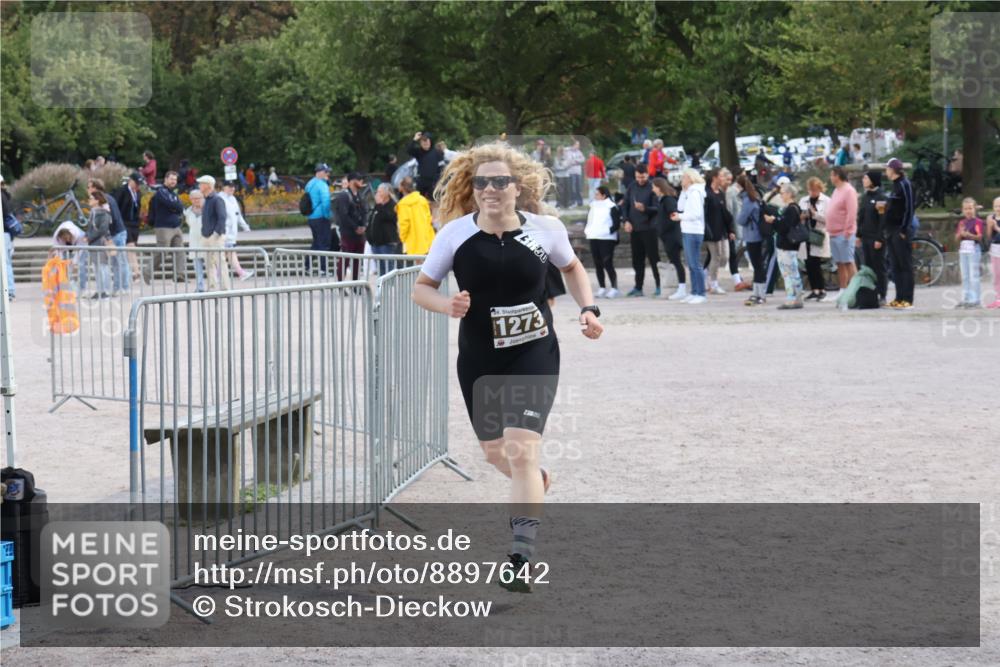 14.09.2025 - Stadtparktriathlon Strokosch-Dieckow http://msf.ph/oto/8897642 14.09.2025 13:39:00 Ziel 1273 meine-sportfotos.de