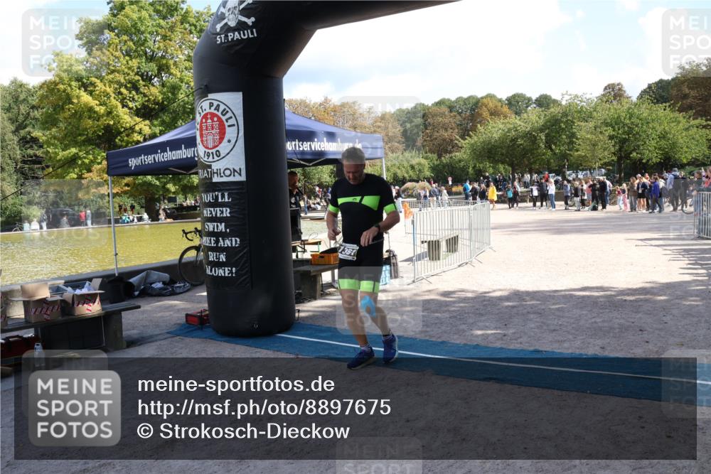 14.09.2025 - Stadtparktriathlon Strokosch-Dieckow http://msf.ph/oto/8897675 14.09.2025 13:39:33 Ziel 1361 meine-sportfotos.de