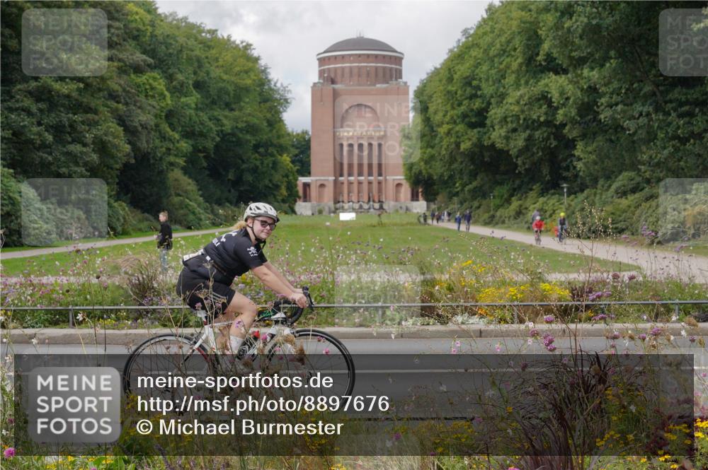 14.09.2025 - Stadtparktriathlon Michael Burmester http://msf.ph/oto/8897676 14.09.2025 12:40:24 Radfahren 1100, 1274, 1289, 1295, 1312, 1349, 1387 meine-sportfotos.de