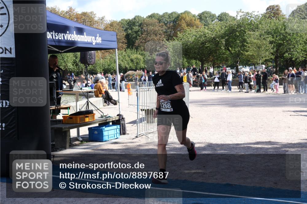 14.09.2025 - Stadtparktriathlon Strokosch-Dieckow http://msf.ph/oto/8897687 14.09.2025 13:39:57 Ziel 1268 meine-sportfotos.de