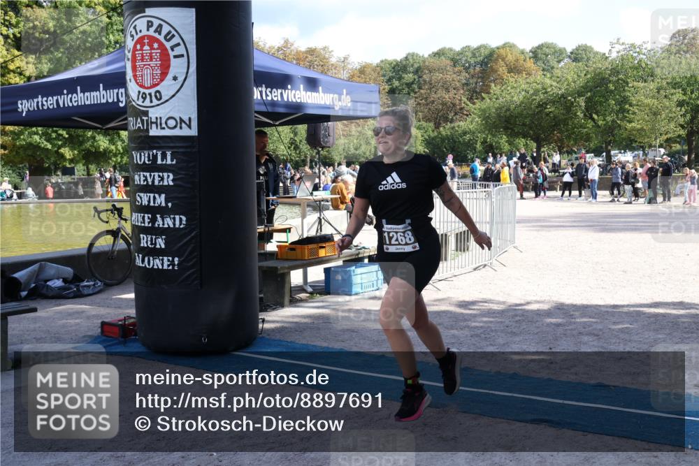 14.09.2025 - Stadtparktriathlon Strokosch-Dieckow http://msf.ph/oto/8897691 14.09.2025 13:39:57 Ziel 1268 meine-sportfotos.de