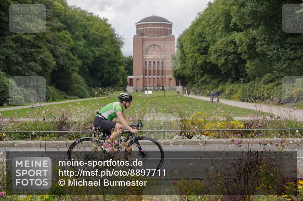 14.09.2025 - Stadtparktriathlon Michael Burmester http://msf.ph/oto/8897711 14.09.2025 12:40:43 Radfahren 1245, 1249, 1268, 1277, 1279, 1306, 1358, 1374, 1389 meine-sportfotos.de