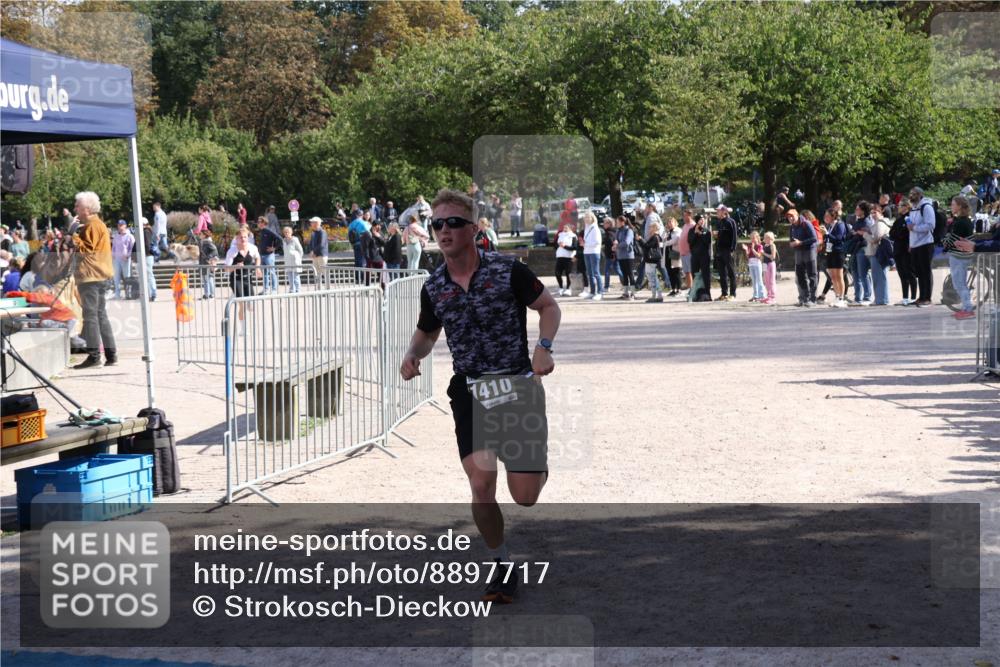 14.09.2025 - Stadtparktriathlon Strokosch-Dieckow http://msf.ph/oto/8897717 14.09.2025 13:40:40 Ziel 1403, 1410 meine-sportfotos.de