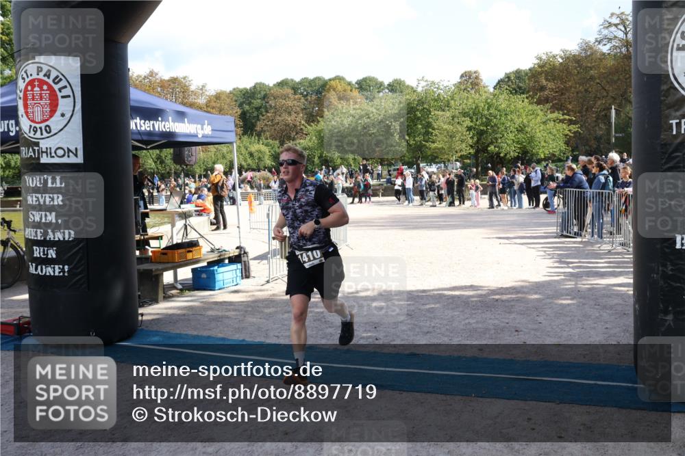 14.09.2025 - Stadtparktriathlon Strokosch-Dieckow http://msf.ph/oto/8897719 14.09.2025 13:40:40 Ziel 1403, 1410 meine-sportfotos.de