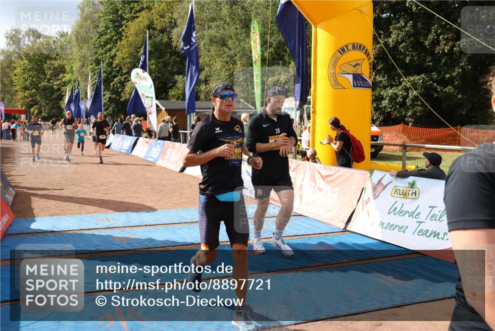 14.09.2025 - Airport Race Strokosch-Dieckow http://msf.ph/oto/8897721 14.09.2025 12:22:41 Ziel 186, 341, 399, 409, 424, 471, 514, 611, 1065, 2105 meine-sportfotos.de