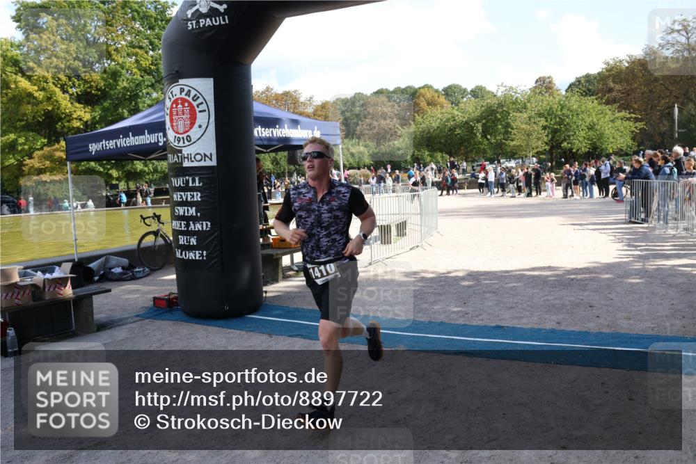 14.09.2025 - Stadtparktriathlon Strokosch-Dieckow http://msf.ph/oto/8897722 14.09.2025 13:40:41 Ziel 1403, 1410 meine-sportfotos.de