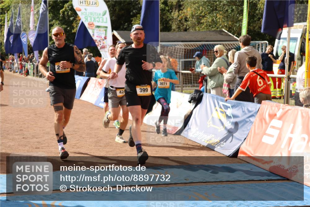 14.09.2025 - Airport Race Strokosch-Dieckow http://msf.ph/oto/8897732 14.09.2025 12:22:44 Ziel 168, 186, 399, 409, 424, 471, 514, 2087, 2105 meine-sportfotos.de