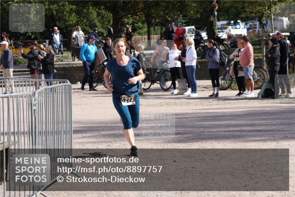 14.09.2025 - Stadtparktriathlon Strokosch-Dieckow http://msf.ph/oto/8897757 14.09.2025 13:41:07 Ziel 1277 meine-sportfotos.de