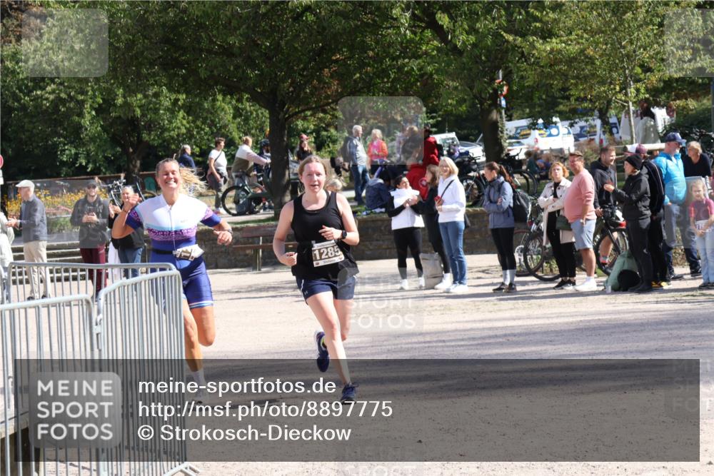 14.09.2025 - Stadtparktriathlon Strokosch-Dieckow http://msf.ph/oto/8897775 14.09.2025 13:41:15 Ziel 1237, 1241, 1277, 1285 meine-sportfotos.de