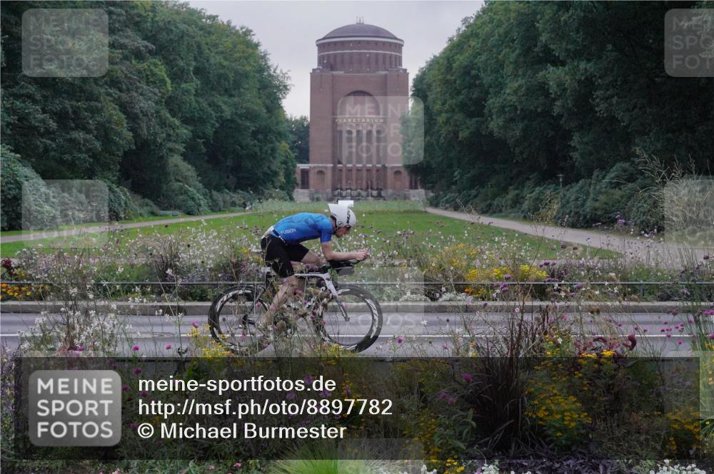 14.09.2025 - Stadtparktriathlon Michael Burmester http://msf.ph/oto/8897782 14.09.2025 09:00:00 Radfahren 307 meine-sportfotos.de