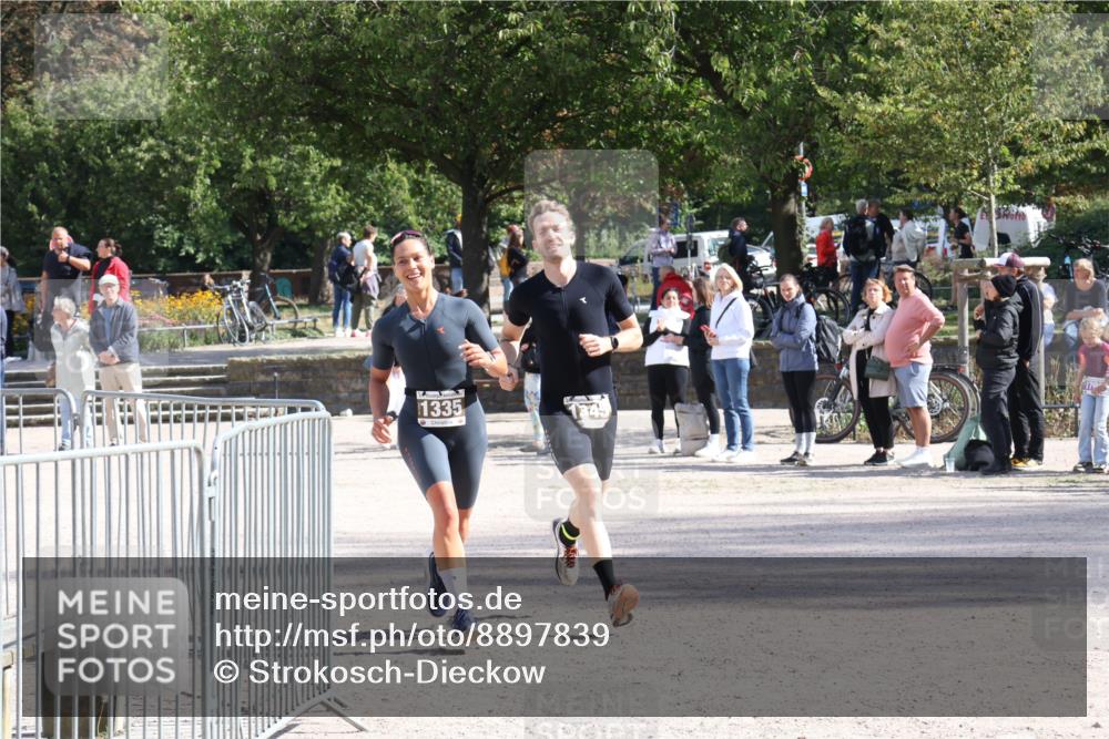 14.09.2025 - Stadtparktriathlon Strokosch-Dieckow http://msf.ph/oto/8897839 14.09.2025 13:41:37 Ziel 1295, 1335, 1345 meine-sportfotos.de