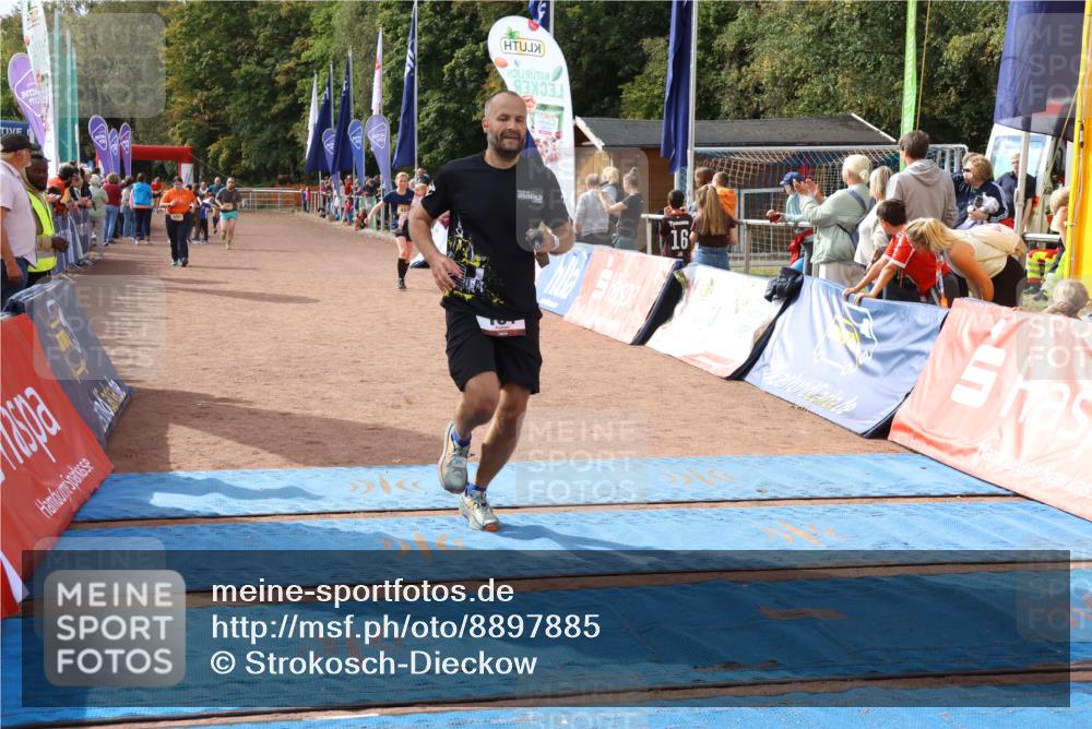 14.09.2025 - Airport Race Strokosch-Dieckow http://msf.ph/oto/8897885 14.09.2025 12:23:00 Ziel 184, 255, 452, 1347, 1667, 1694, 2053, 4034 meine-sportfotos.de