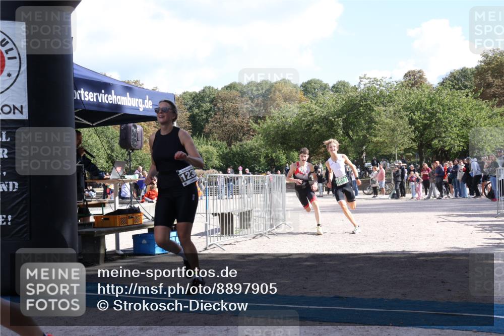 14.09.2025 - Stadtparktriathlon Strokosch-Dieckow http://msf.ph/oto/8897905 14.09.2025 13:42:05 Ziel 1236, 1339, 1342, 1605, 1611 meine-sportfotos.de