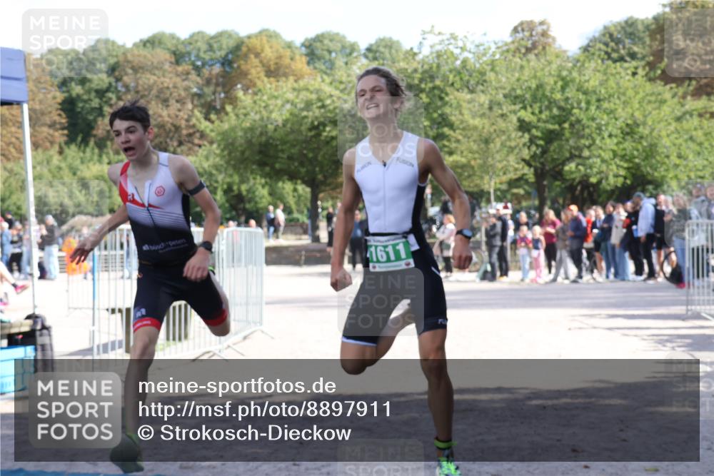 14.09.2025 - Stadtparktriathlon Strokosch-Dieckow http://msf.ph/oto/8897911 14.09.2025 13:42:06 Ziel 1236, 1339, 1342, 1605, 1611 meine-sportfotos.de