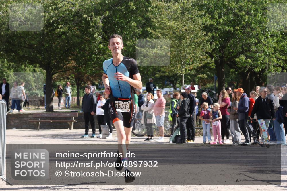 14.09.2025 - Stadtparktriathlon Strokosch-Dieckow http://msf.ph/oto/8897932 14.09.2025 13:42:21 Ziel 1374, 1389 meine-sportfotos.de