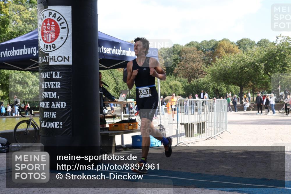 14.09.2025 - Stadtparktriathlon Strokosch-Dieckow http://msf.ph/oto/8897961 14.09.2025 13:42:30 Ziel 1351, 1374, 1414 meine-sportfotos.de