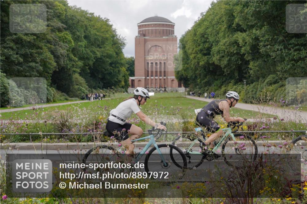 14.09.2025 - Stadtparktriathlon Michael Burmester http://msf.ph/oto/8897972 14.09.2025 12:43:45 Radfahren 1252, 1267, 1296, 1298, 1299, 1365, 1367, 1405, 1407 meine-sportfotos.de