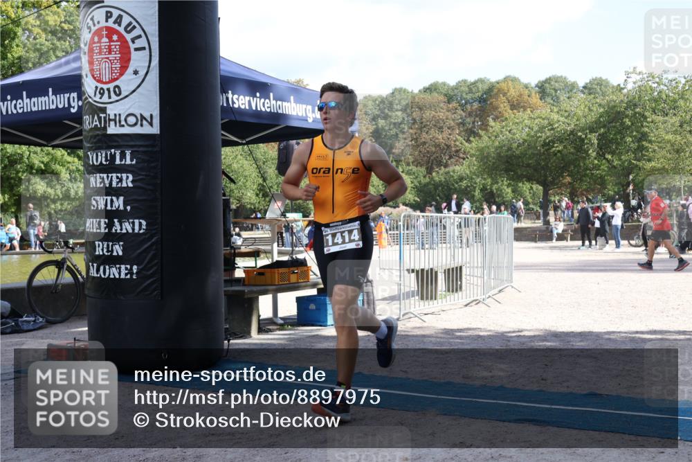 14.09.2025 - Stadtparktriathlon Strokosch-Dieckow http://msf.ph/oto/8897975 14.09.2025 13:42:36 Ziel 1351, 1414 meine-sportfotos.de