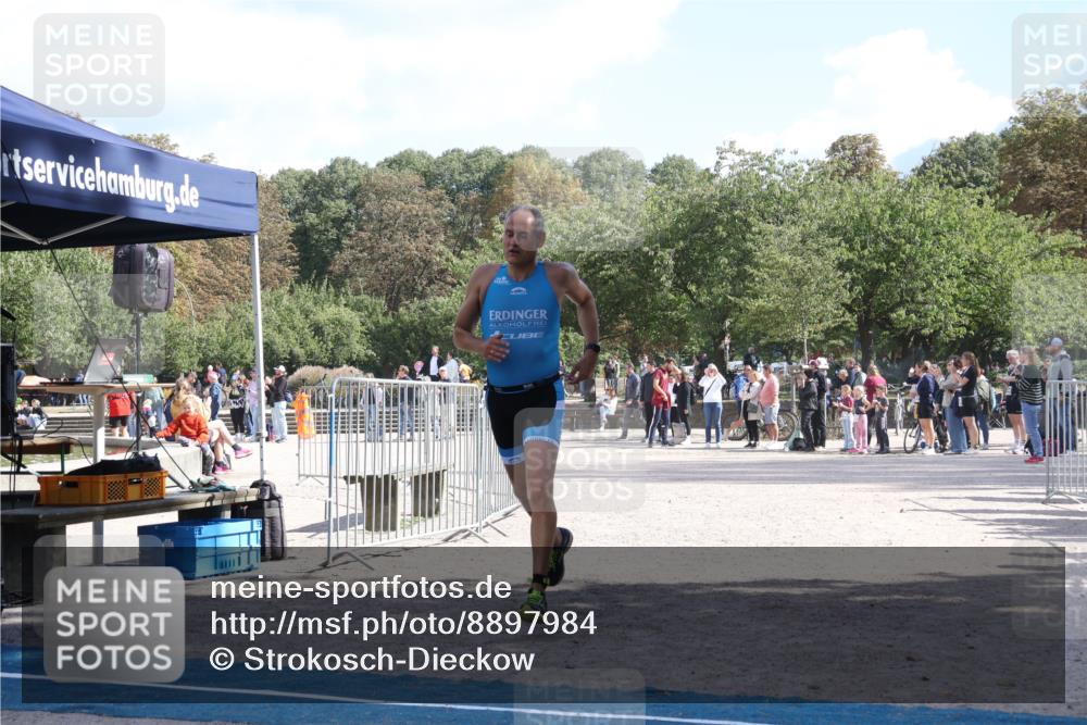 14.09.2025 - Stadtparktriathlon Strokosch-Dieckow http://msf.ph/oto/8897984 14.09.2025 13:42:47 Ziel 1383 meine-sportfotos.de