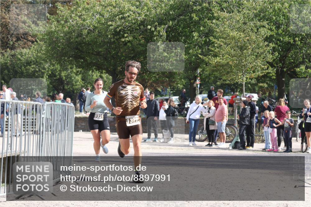14.09.2025 - Stadtparktriathlon Strokosch-Dieckow http://msf.ph/oto/8897991 14.09.2025 13:42:56 Ziel 1321, 1377 meine-sportfotos.de