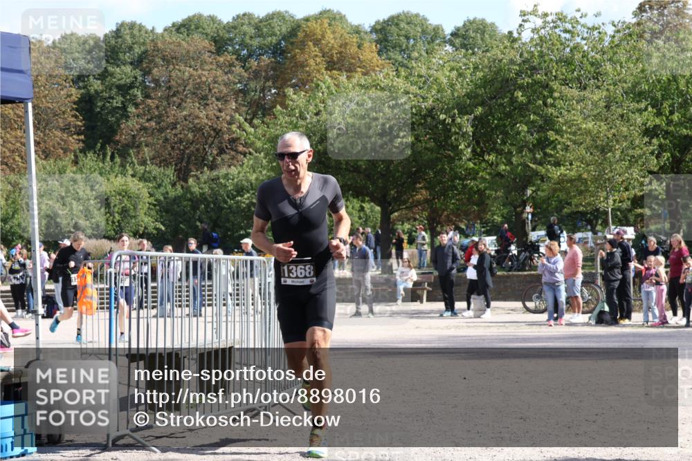 14.09.2025 - Stadtparktriathlon Strokosch-Dieckow http://msf.ph/oto/8898016 14.09.2025 13:43:16 Ziel 1289, 1368 meine-sportfotos.de