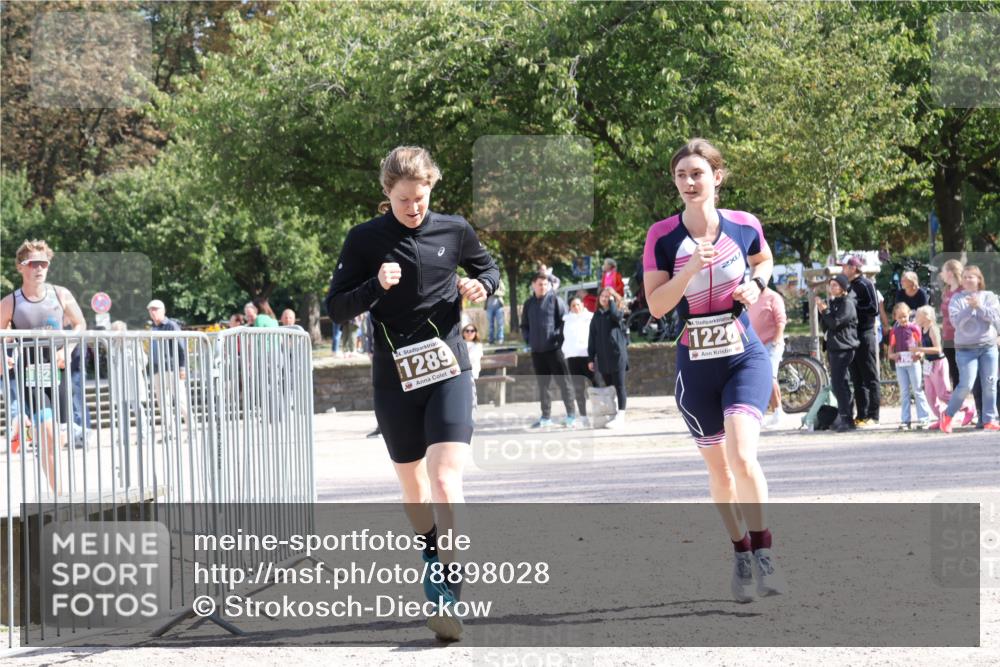 14.09.2025 - Stadtparktriathlon Strokosch-Dieckow http://msf.ph/oto/8898028 14.09.2025 13:43:21 Ziel 1228, 1289, 1368, 1620 meine-sportfotos.de
