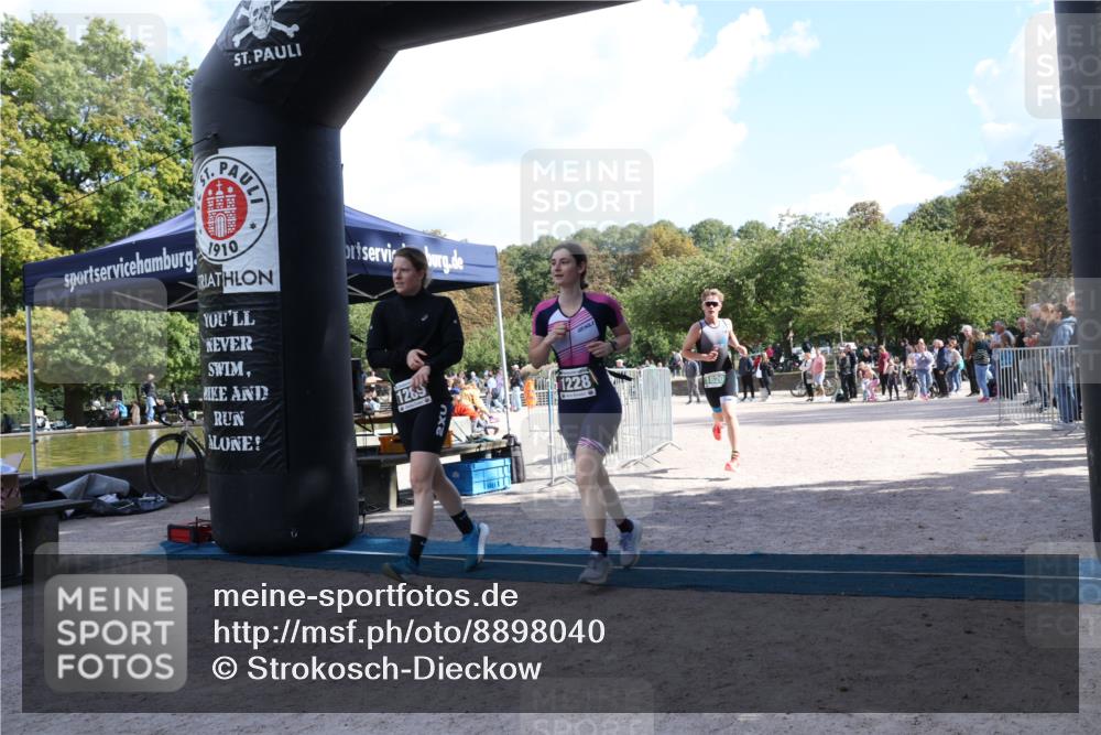 14.09.2025 - Stadtparktriathlon Strokosch-Dieckow http://msf.ph/oto/8898040 14.09.2025 13:43:24 Ziel 1228, 1289, 1620 meine-sportfotos.de