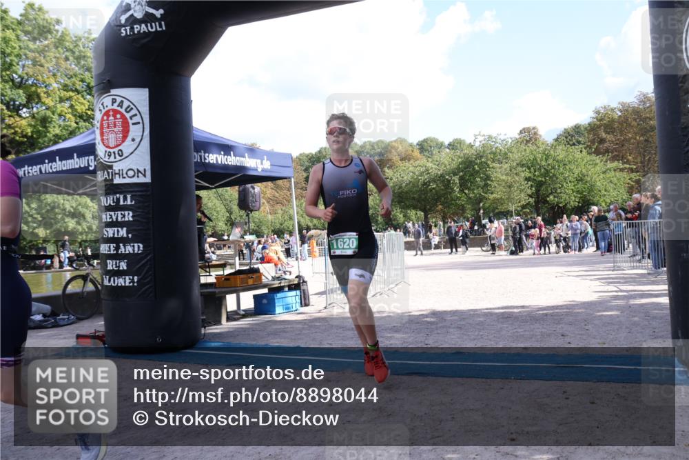 14.09.2025 - Stadtparktriathlon Strokosch-Dieckow http://msf.ph/oto/8898044 14.09.2025 13:43:25 Ziel 1228, 1289, 1620 meine-sportfotos.de
